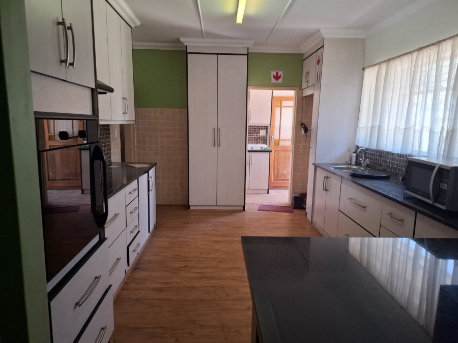 14 Bedroom Property for Sale in Universitas Free State